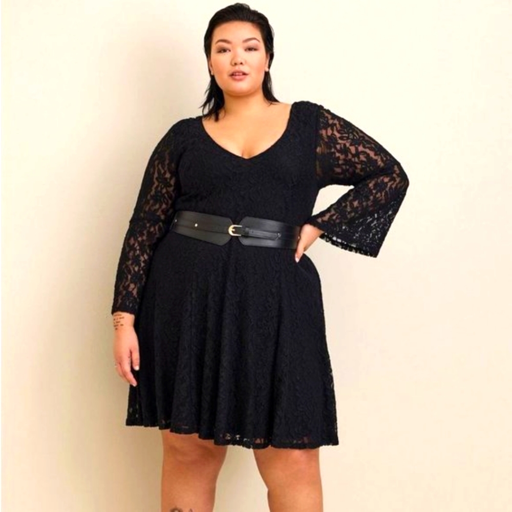 ❤️NWT TORRID MINI DRESS LACE BELL SLEEVE FLUTED PRINCESS SEAMS PLUS SIZE